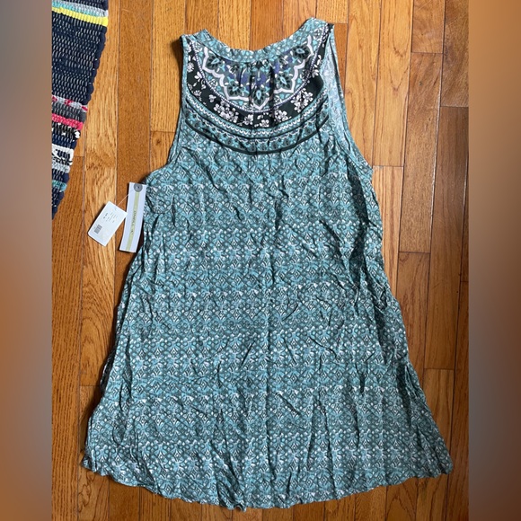 NWT O'Neill Green Floral Patterned Dress - Picture 3 of 4